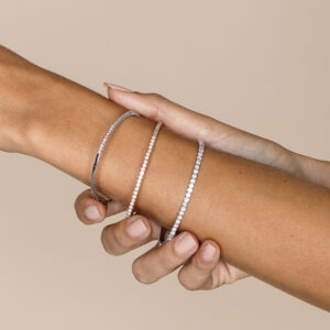 Bracciale semi rigido diamanti