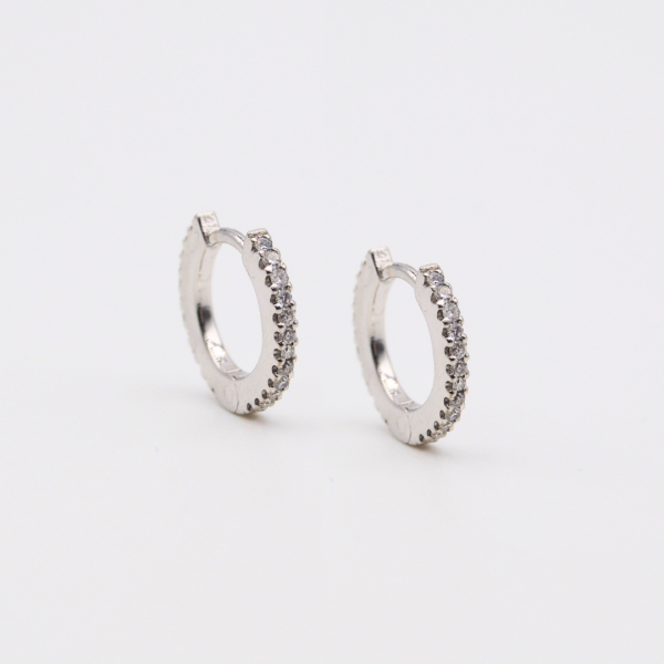 Orecchini in diamanti e oro mini eternity